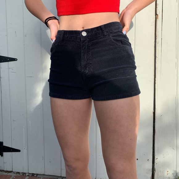 Brandy Melville shorts! - Picture 2 of 3